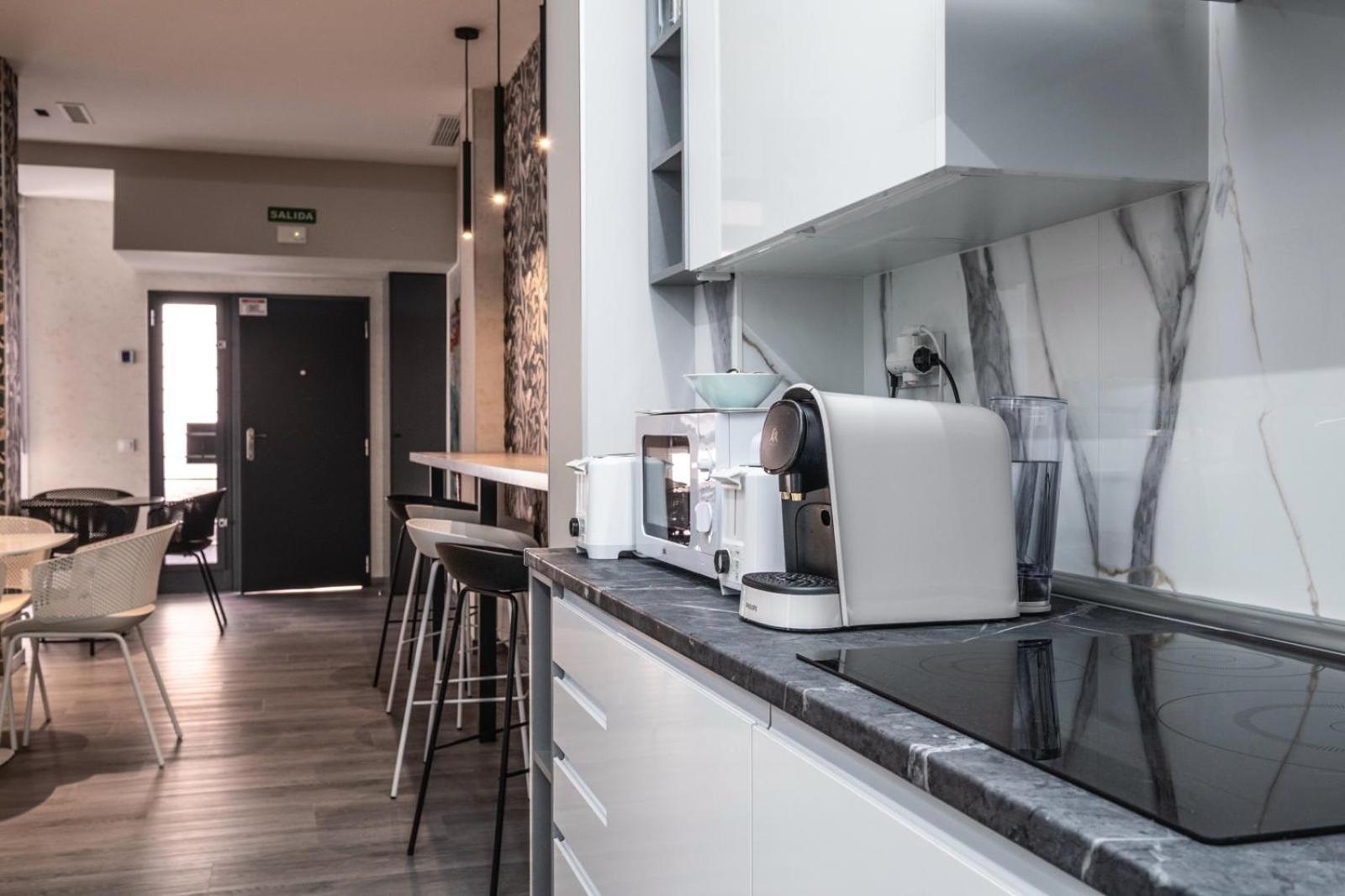 Madrid Modern Apartment Exterior photo