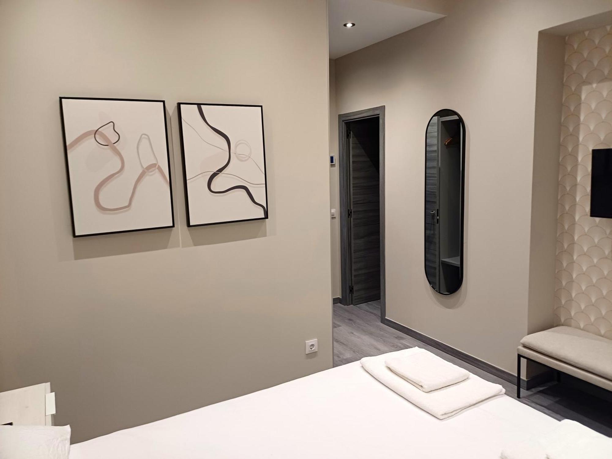 Madrid Modern Apartment Exterior photo